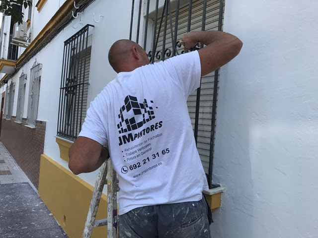 Rehabilitación de fachadas en unifamiliar de Málaga